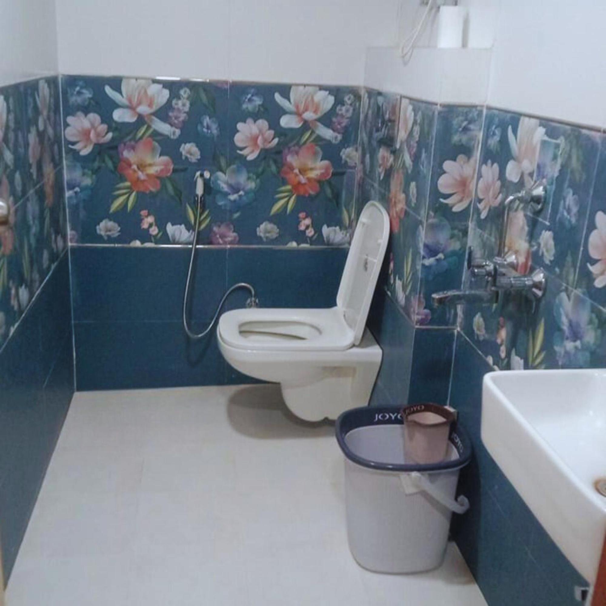 Hotel Lake View Grand Лакнау Екстериор снимка
